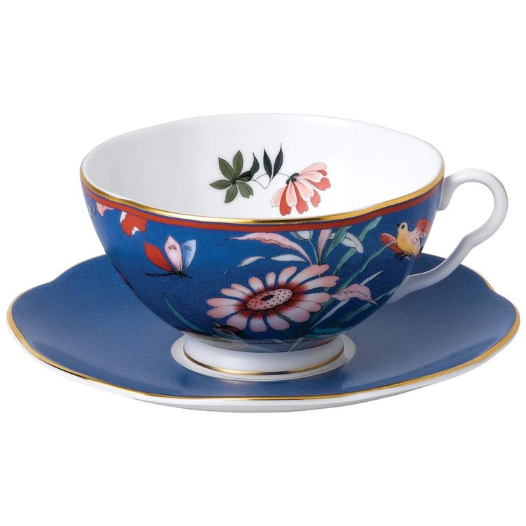 Xicara-e-Pires-Elegancia-e-Sofisticacao-em-Sua-Mesa-com-Imagem-0