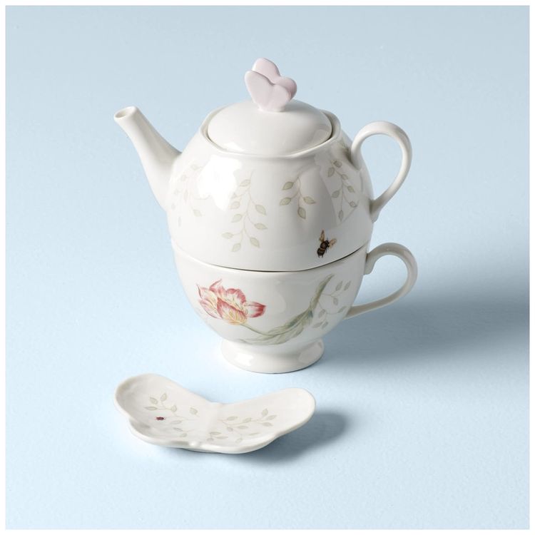 Conjunto-de-Cha-Inclui-Bule-Xicara-e-Pires-em-Porcelana-Imagem-1