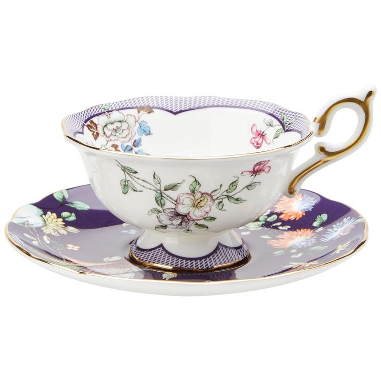 Xicara-e-Pires-Elegancia-e-Sofisticacao-em-Sua-Mesa-com-Imagem-0