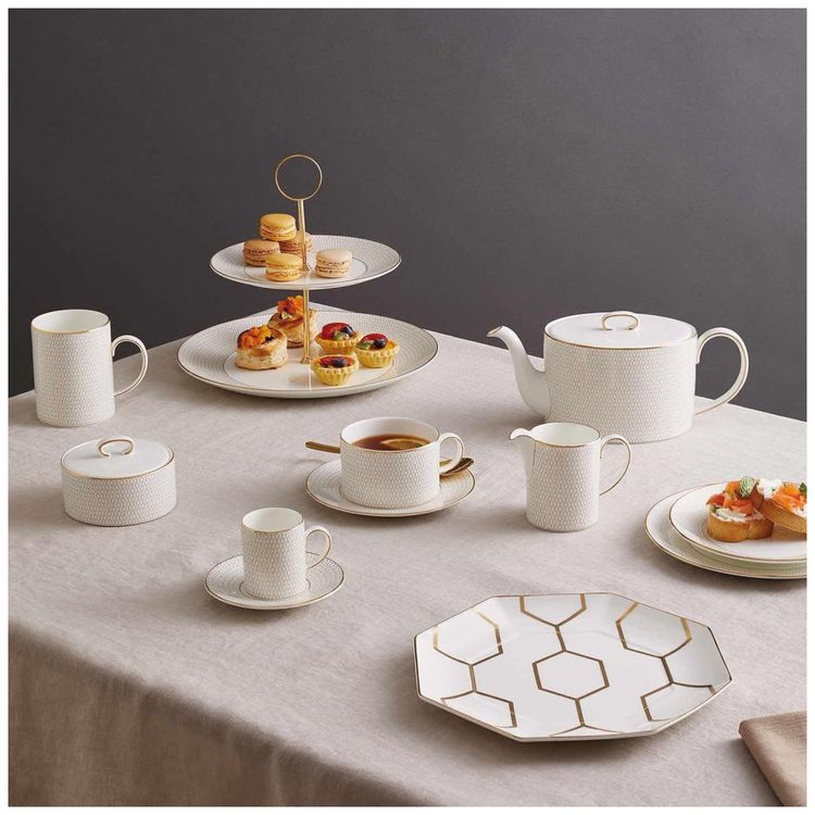 Xicara-e-Pires-Elegancia-e-Sofisticacao-em-Sua-Mesa-com-Imagem-4