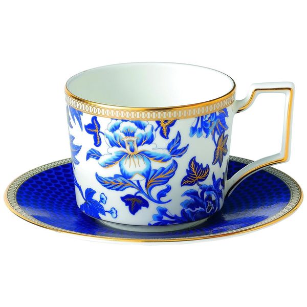 Xicara-e-Pires-Elegancia-e-Sofisticacao-em-Sua-Mesa-com-Imagem-0