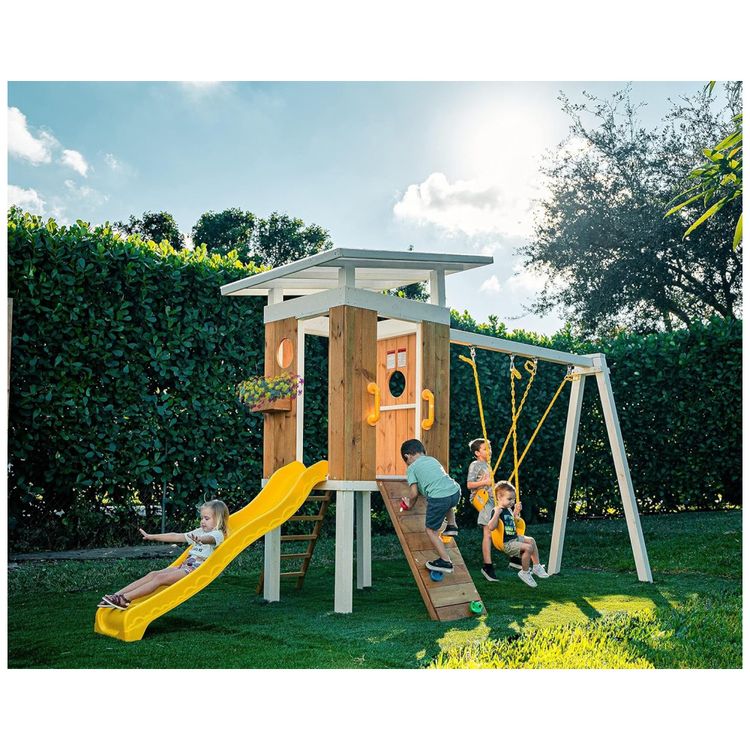 Playground-Infantil-de-Madeira-com-Escorregador-Balancos-Imagem-5