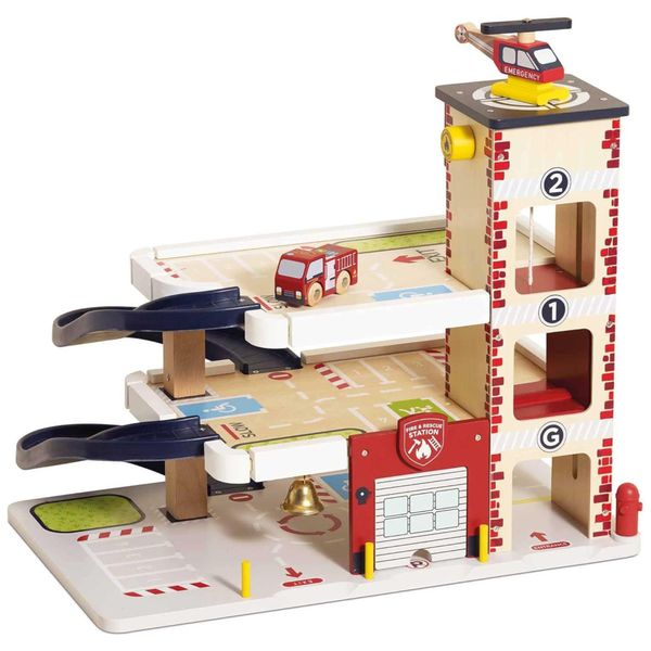 Posto-de-Bombeiros-de-Madeira-com-Rampa-em-Espiral--3-Imagem-0