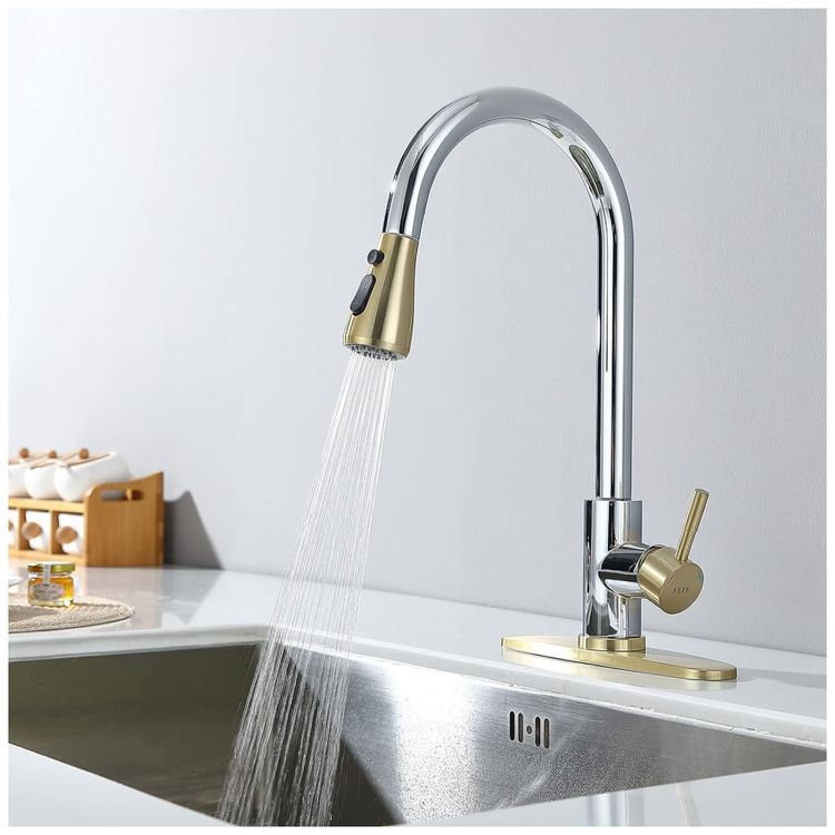 Torneira-Cozinha-com-Dispensador-de-Sabao-Pulverizador-de-Imagem-5
