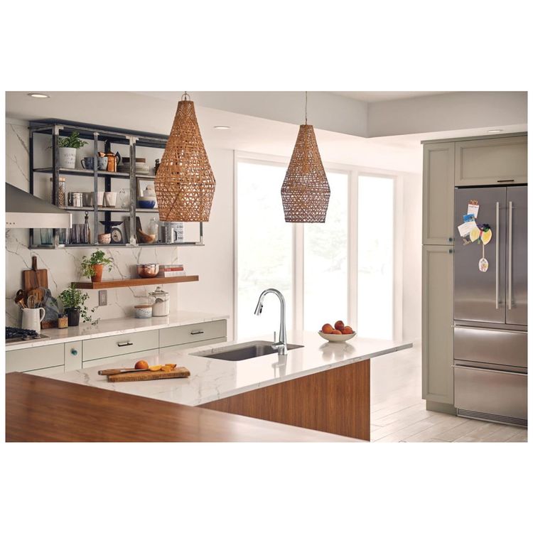 Torneira-Cozinha-com-Sensor-de-Movimento-e-Design-Moderno-Imagem-1