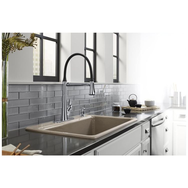 Torneira-Cozinha-Articulada-com-Pul-Down-Sprayer-e-Imagem-1