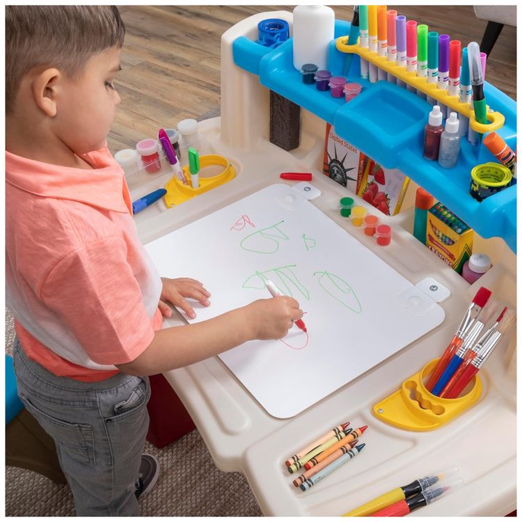 Mesa-de-Atividades-Infantil-com-Cadeira-e-Espaco-para-Imagem-1