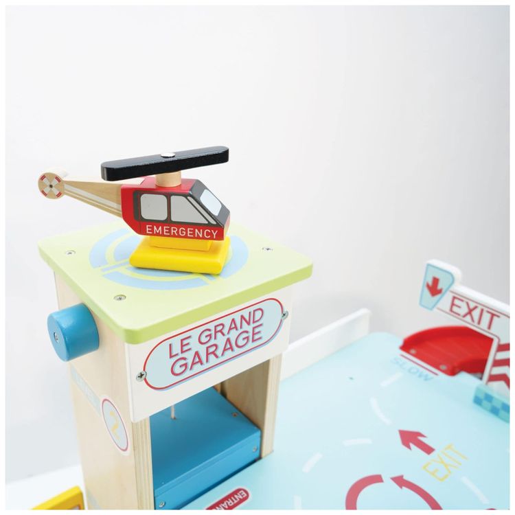 Conjunto-de-Garagem-de-Madeira-para-Brinquedo-com-Carros-Imagem-6