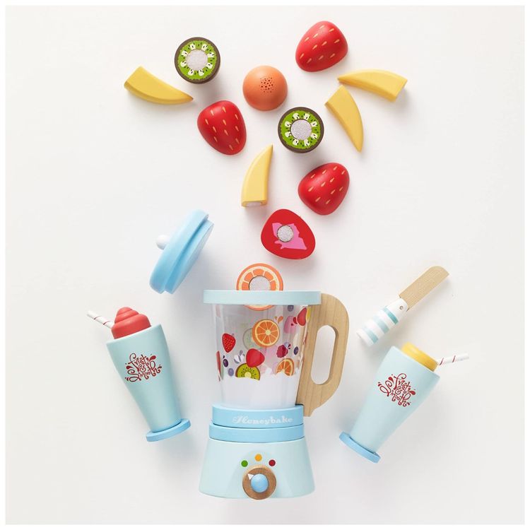 Liquidificador-e-Conjunto-de-Frutas-de-Madeira-Premium-Imagem-2