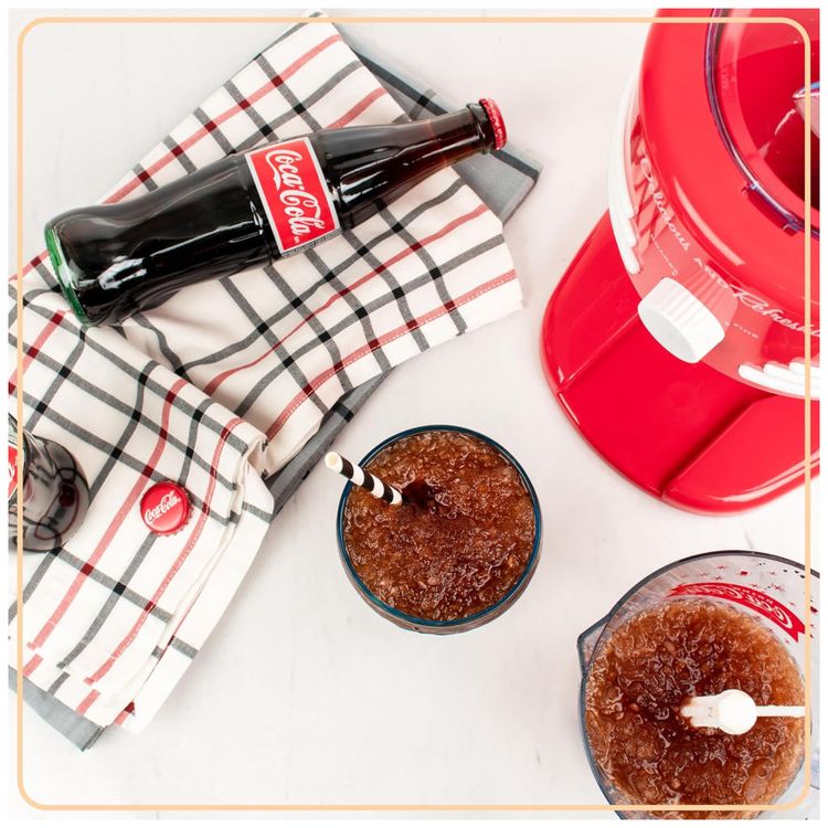 Maquina-de-Raspadinha-e-Margarita-Nostalgia-Coca-Cola-para-Imagem-5