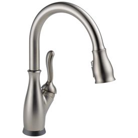 Torneira-Cozinha-com-Tecnologia-Touch2O-e-Pulverizador-Pull-Imagem-0