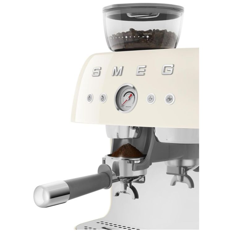 Cafeteira-Smeg-Retro-15Bar-com-Sistema-de-Aquecimento-Duplo-Imagem-2