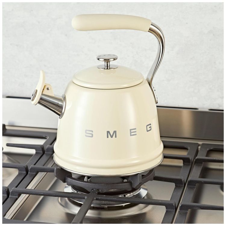 Chaleira-SMEG-Retro-para-Fogao-24-Litros-Creme-Imagem-6