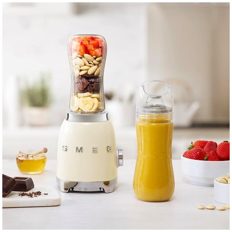 Liquidificador-Pessoal-SMEG-50s-Retro-Style-com-Botao-Imagem-4