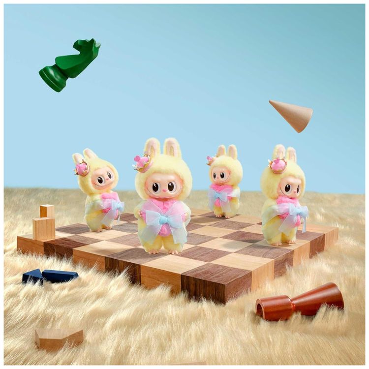 Bonecos-de-Vinil-da-Serie-Os-Monstros-Vamos-Jogar-Xadrez-da-Imagem-3