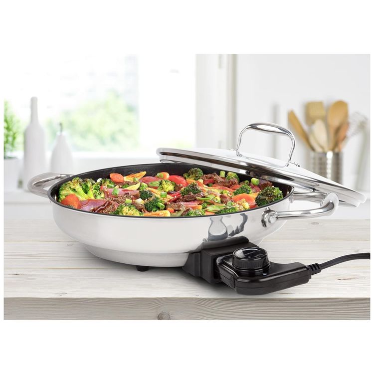 Frango-na-Frigideira-Eletrica-CucinaPro-1810-em-Aco-Inox-Imagem-8