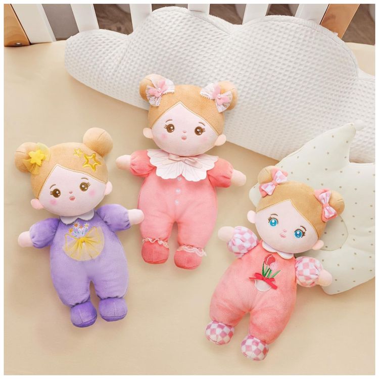 Boneca-de-Pano-Macia-Daisy-com-Roupa-Roxa---Presente-de-Imagem-3