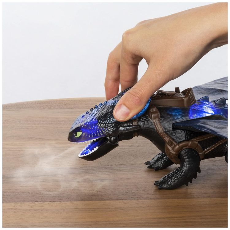 Dreamworks-Dragons---Boneco-Gigante-do-Toothless-que-Solta-Imagem-3