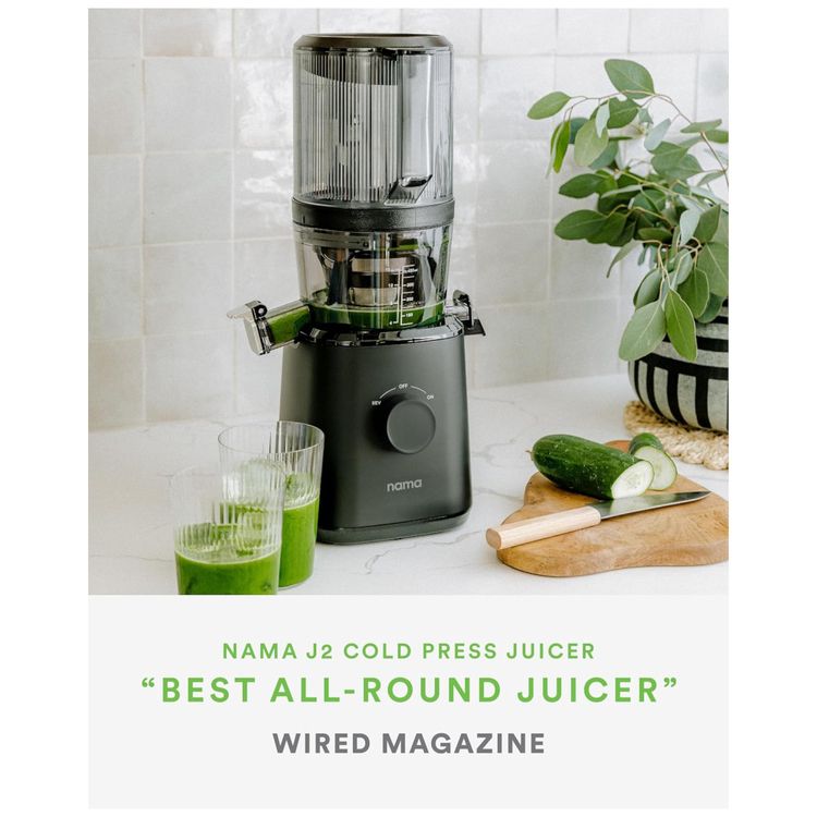 Espremedor-de-Frutas-Nama-J2-com-Alimentacao-Automatica-e-Imagem-1