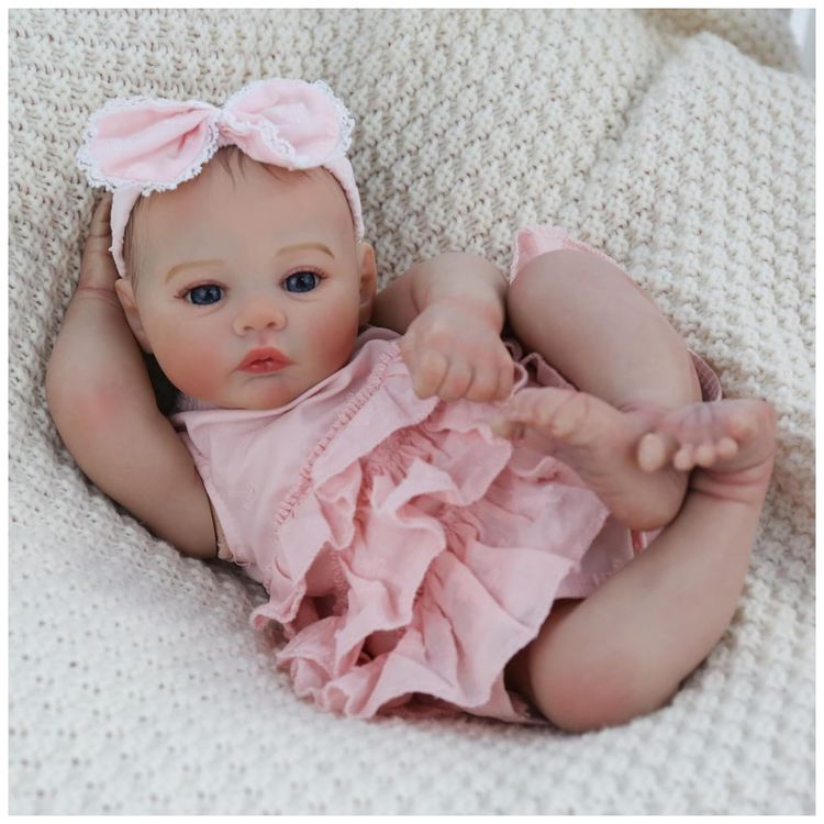 Boneca-Realista-Reborn-Menina-Recem-Nascida-Vida-Real-com-Imagem-2