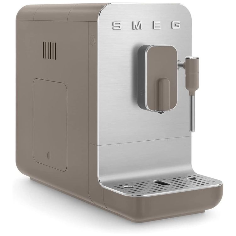 Cafeteira-Automatica-Smeg-com-Vapor-Imagem-2