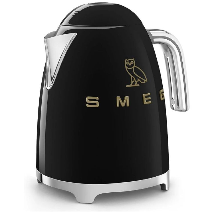 Chaleira-Eletrica-Smeg-x-OVO-17L-da-Colecao-OVO-Chaleira-Imagem-3