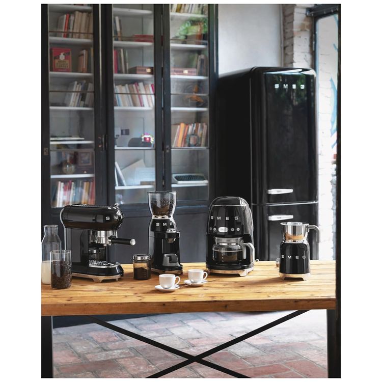 Espumador-de-Leite-SMEG-Retro-50s-Style-com-2-Discos-6-Imagem-1