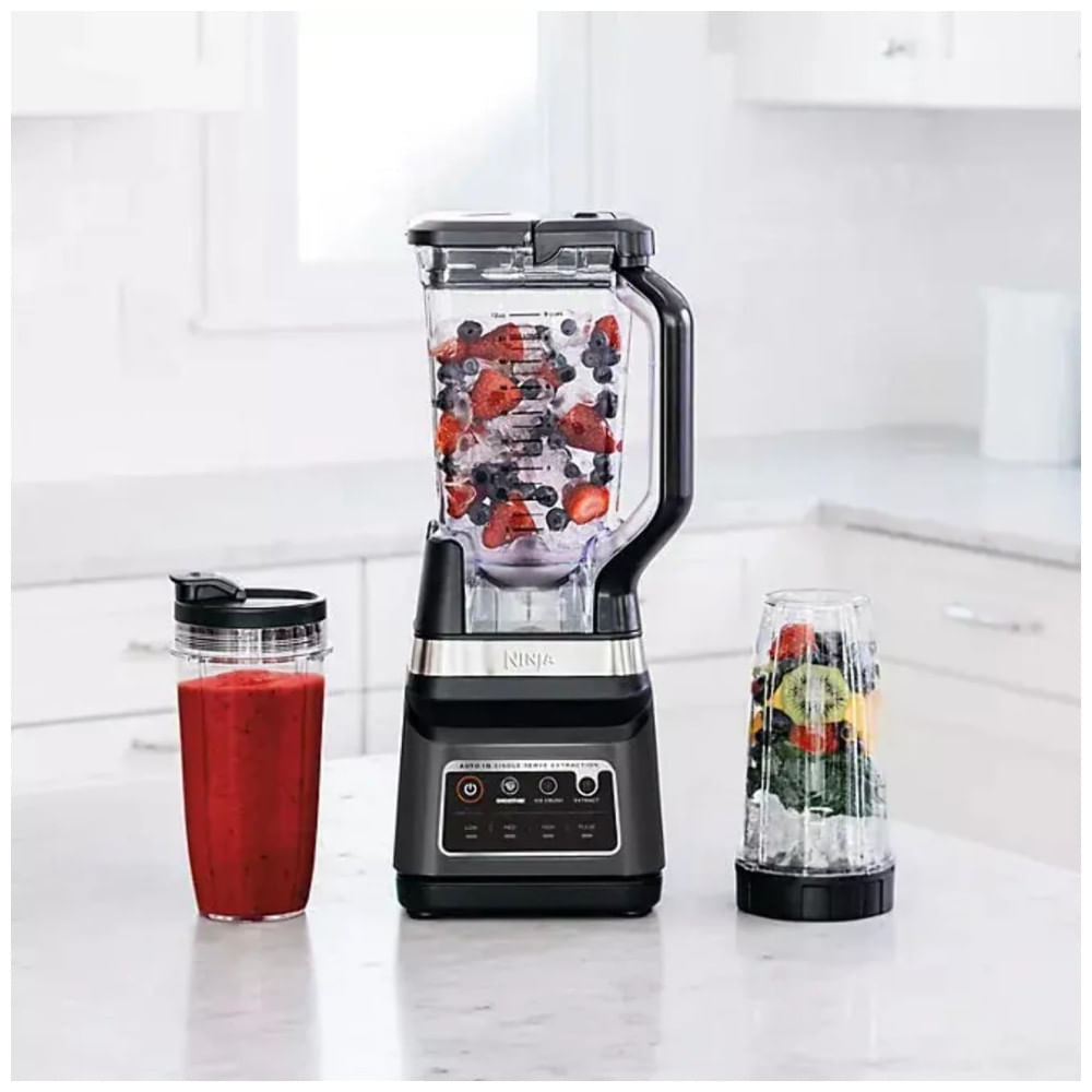 Liquidificador Ninja Pro Plus DUO, 1400W, Programação Automática, 3 Modos para Sucos e Drinks Gelados, Jarra de 2 litros, 2 Copos de 700ml, Lâminas.
