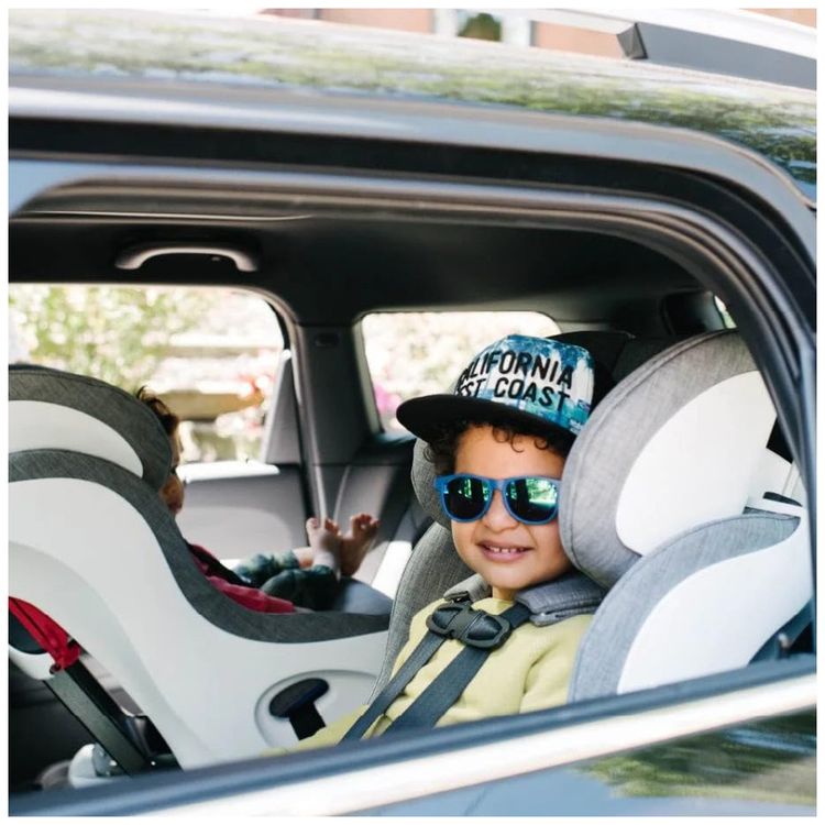 Cadeirinha-de-Carro-Conversivel-Clek-Foonf-Latte-Ziip-Imagem-1