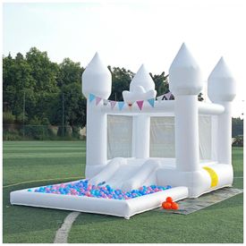 Castelo-Inflavel-Branco-com-Escorregador-Inflavel-e-Piscina-Imagem-0