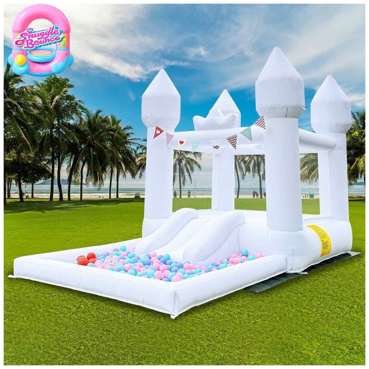 Castelo-Inflavel-Branco-com-Escorregador-Inflavel-e-Piscina-Imagem-8